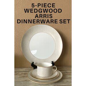 Wedgwood Arris Fine Bone China 5-Piece Place Setting Geometric Gold Trim| Dinner